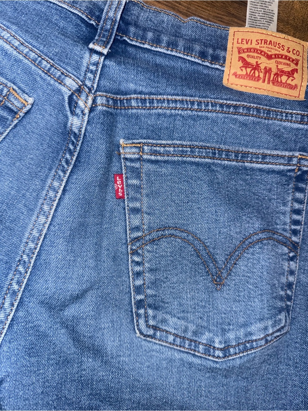 Levi's Relaxed Fit Light Blue Denim Jeans